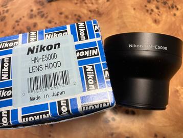Nikon HN-E500 lens hood beschikbaar voor biedingen