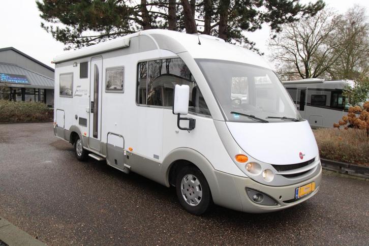 Bürstner I.685 Elegance (bj 2010), Caravans en Kamperen, Campers, Bedrijf, tot en met 4, Integraal, Bürstner, Diesel, 6 tot 7 meter
