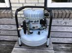 Jun air compressor model 6, fluisterstil, ZGAN., Doe-het-zelf en Verbouw, Compressors, Minder dan 25 liter, Ophalen, Zo goed als nieuw