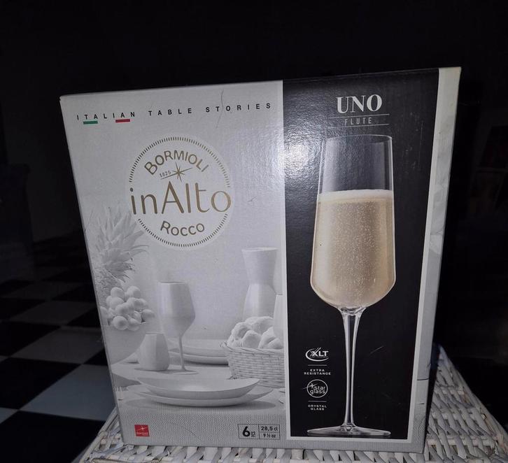 Bormioli Rocco Uno Flute Champagneglazen - Nieuw in doos!, Huis en Inrichting, Keuken | Servies, Nieuw, Glas of Glazen, Overige stijlen