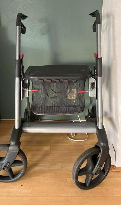 ANWB rollator, Diversen, Rollators, Zo goed als nieuw, Lichtgewicht, Ophalen of Verzenden