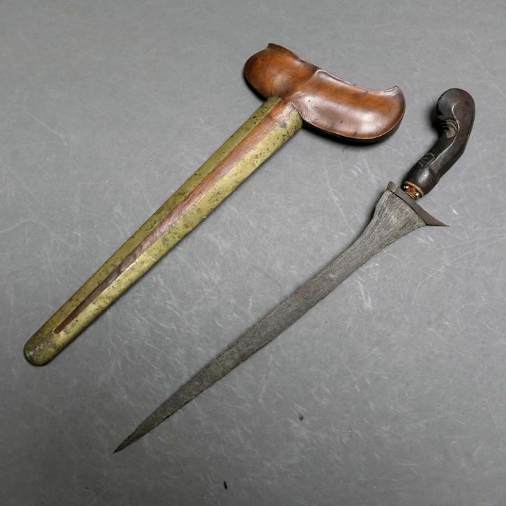 Keris Brodjol met Adeg pamor afk Surakarta, Java Indonesie, Antiek en Kunst, Kunst | Niet-Westerse kunst, Verzenden