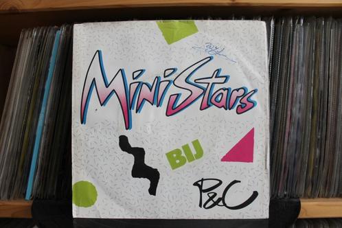 7" Single Mini Stars - Ministars (Love Is All) / Helemaal Me, Cd's en Dvd's, Vinyl Singles, Gebruikt, Single, Pop, 7 inch, Verzenden
