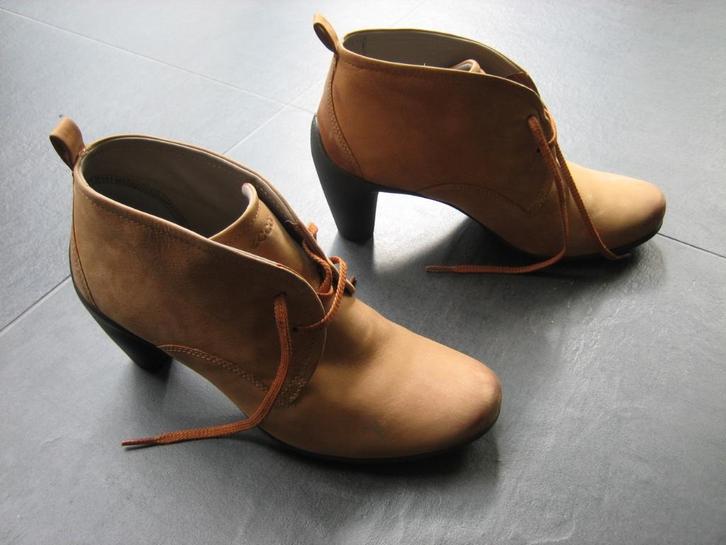 Nieuw!Amberkleurige nubuckleren enkelschoen ECCO 39 snazzeys, Kleding | Dames, Schoenen, Nieuw, Lage of Enkellaarzen, Bruin, Verzenden