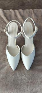 Graceland pumps maat 42, Kleding | Dames, Schoenen, Verzenden, Wit, Zo goed als nieuw, Graceland