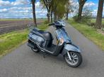 Kymco like Brom, Fietsen en Brommers, Scooters | Kymco, Benzine, Maximaal 45 km/u, Zo goed als nieuw, Like