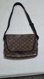 Louis Vuitton Messenger Bag, Sieraden, Tassen en Uiterlijk, Tassen | Schoudertassen, Overige merken, Gebruikt, Bruin, Ophalen of Verzenden