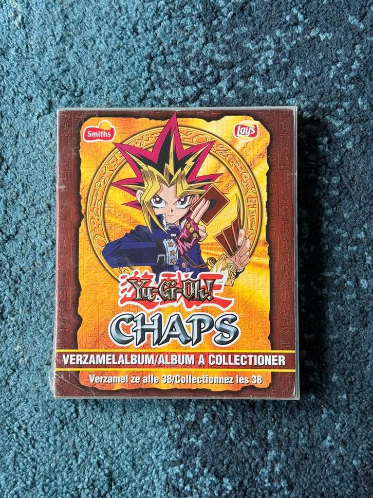 Yu-Gi-Oh! Chaps verzamelalbum Smiths / Lay’s 2000s collectie, Hobby en Vrije tijd, Verzamelkaartspellen | Yu-gi-Oh!, Zo goed als nieuw