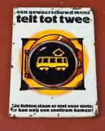 Redelijk zeldzaam emaille waarschuwingsbord tram/sneltram🚊, Verzamelen, Merken en Reclamevoorwerpen, Reclamebord, Gebruikt, .
