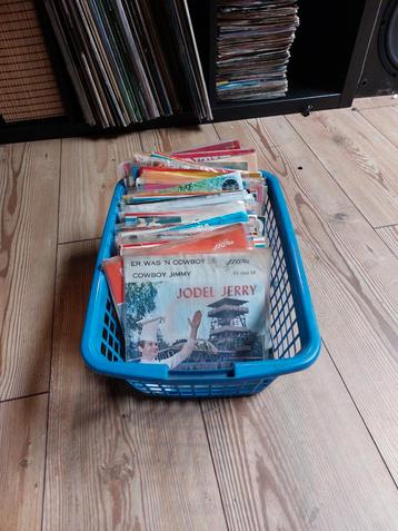 71 Singles Piraten Telstar Olde Kneiters beschikbaar voor biedingen