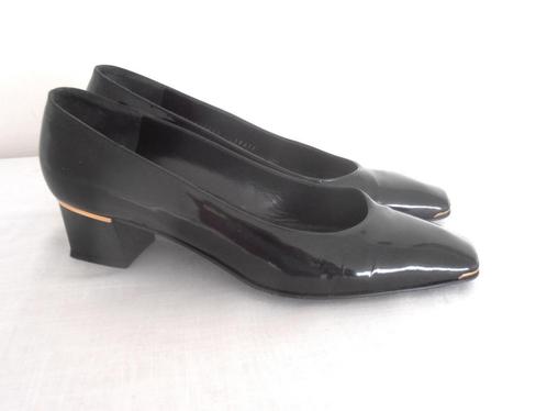 Bruno Magli - prachtige zwarte leren lakschoenen - 40 1/2, Kleding | Dames, Schoenen, Zo goed als nieuw, Schoenen met hoge hakken