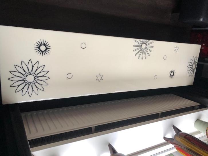 Sidetable, uniek model, Huis en Inrichting, Tafels | Sidetables, Zo goed als nieuw, 25 tot 50 cm, 150 tot 200 cm, Rechthoekig