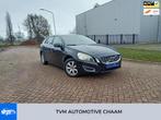 Volvo V60 2.0 D3 Momentum NAVI CARPLAY, Auto's, Voorwielaandrijving, Euro 5, Gebruikt, 1984 cc