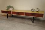 Industriëel design dressoir / TV meubel / LP meubel vintage, Huis en Inrichting, Kasten | Televisiemeubels, Metaal, 150 tot 200 cm