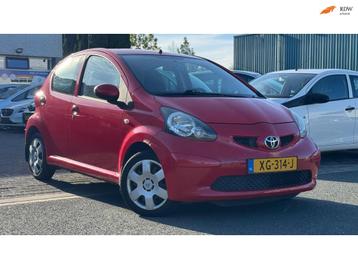 Toyota Aygo 1.0-12V/5drs/Airco/N apk beschikbaar voor biedingen