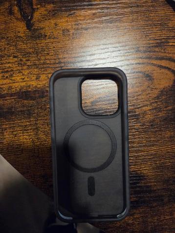 iPhone 15 pro Hoesje met MagSafe beschikbaar voor biedingen