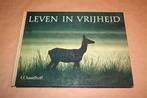 Leven in vrijheid [prachtig fotoboek, natuurfotografie], Ophalen of Verzenden, Gelezen, Katten