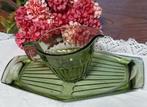 Mooi vintage melkkannetje met plateau, groen glas, Copier, Antiek en Kunst, Ophalen of Verzenden