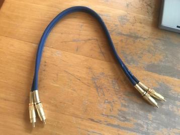 Audio kabel met vergulde contacten. beschikbaar voor biedingen