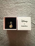 Alice in Wonderland bedel - Disneyland Parijs, Sieraden, Tassen en Uiterlijk, Bedels, Pandora, Nieuw, Ophalen of Verzenden, 1 bedel