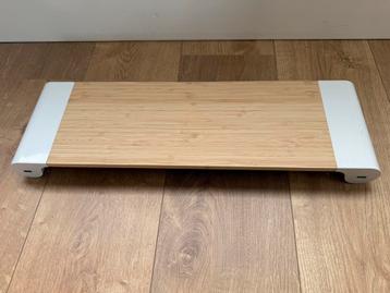 Monitor Stand beschikbaar voor biedingen