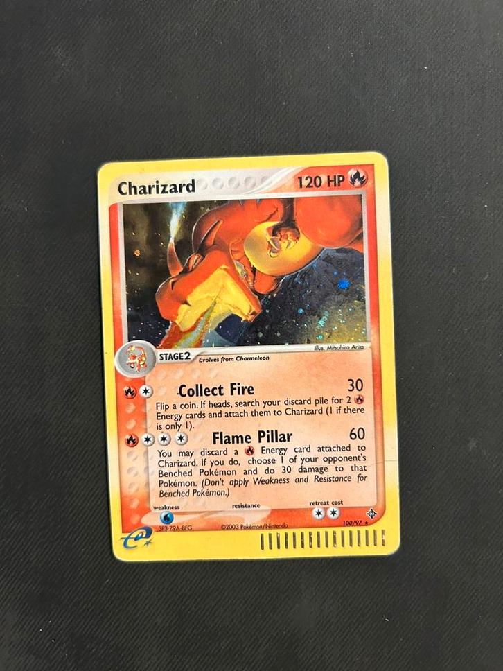 Pokemon - Charizard Dragon, Hobby en Vrije tijd, Verzamelkaartspellen | Pokémon, Nieuw, Losse kaart, Foil, Ophalen of Verzenden