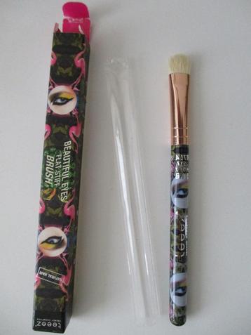 Teeez Trend Cosmetics Beautiful Eyes flat stiff brush, nieuw beschikbaar voor biedingen