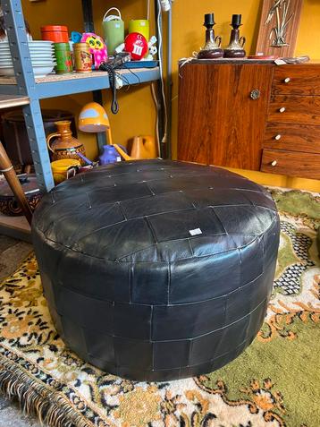 Vintage jaren 70/80 gave zwarte poef/ voeten bank beschikbaar voor biedingen