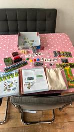 Minecraft bordspel heroes of the village, Ophalen of Verzenden, Zo goed als nieuw