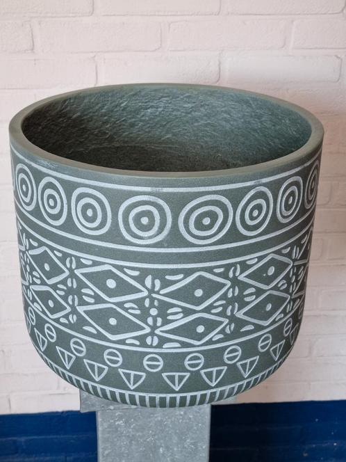 Set van 3 bloempotten   21 - 27 - 32 cm          3 dessins, Tuin en Terras, Bloembakken en Plantenbakken, Zo goed als nieuw, Steen