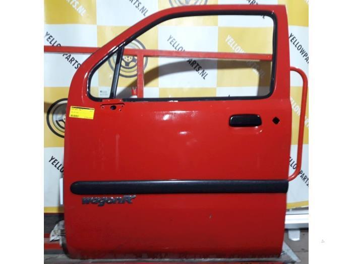 Portier 4Deurs links-voor van een Suzuki Wagon R+ (Z5S), Auto-onderdelen, Carrosserie en Plaatwerk, Deur, Suzuki, Gebruikt, 3 maanden garantie