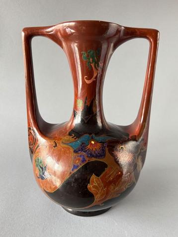 Rozenburg vaas uit 1903 van 32 cm hoog beschikbaar voor biedingen