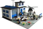 Lego 6384, Politiebureau, Kinderen en Baby's, Speelgoed | Duplo en Lego, Verzenden, Zo goed als nieuw, Complete set, Lego