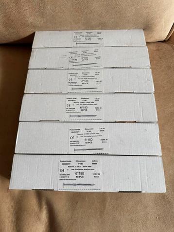 UNILIN houtschroef 6x180 mm verzinkt carbon steel beschikbaar voor biedingen