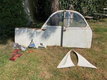 Oude Eend onderdelen Citröen 2CV oldtimer Deux Chevaux beschikbaar voor biedingen