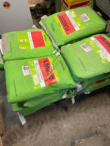 Fixeer gietmortel beschikbaar voor biedingen