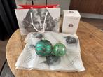 2x Goodwill kerstbal groen 8 en 12 cm in giftbox | Nieuw, Ophalen of Verzenden, Nieuw