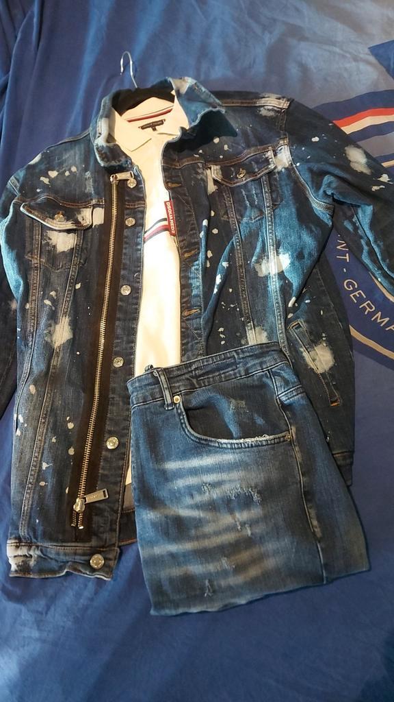 DSQUARED2 (Compleet Outfit Spijkerbroek&Vest.+Tommy Hilfiger, Kleding | Heren, Bodywarmers, Zo goed als nieuw, Ophalen of Verzenden