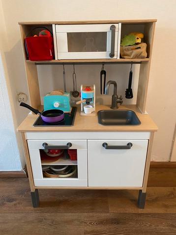 Ikea Duktig speelkeukentje beschikbaar voor biedingen