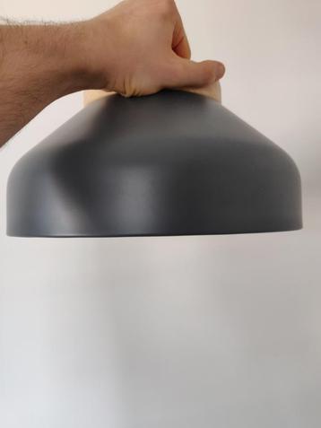 Made hanglamp – grijs metalen met hout, Ø30 cm, nieuw beschikbaar voor biedingen