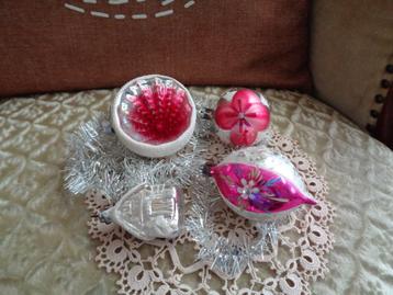 4 Oude Glazen Kerstballen / Ornamenten ** Mimosa ** beschikbaar voor biedingen