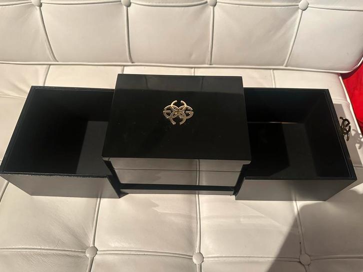 Golden Concept Apple Watch Case - Rose Gold 44mm, Huis en Inrichting, Woonaccessoires | Kisten, Nieuw, Minder dan 50 cm, Minder dan 50 cm