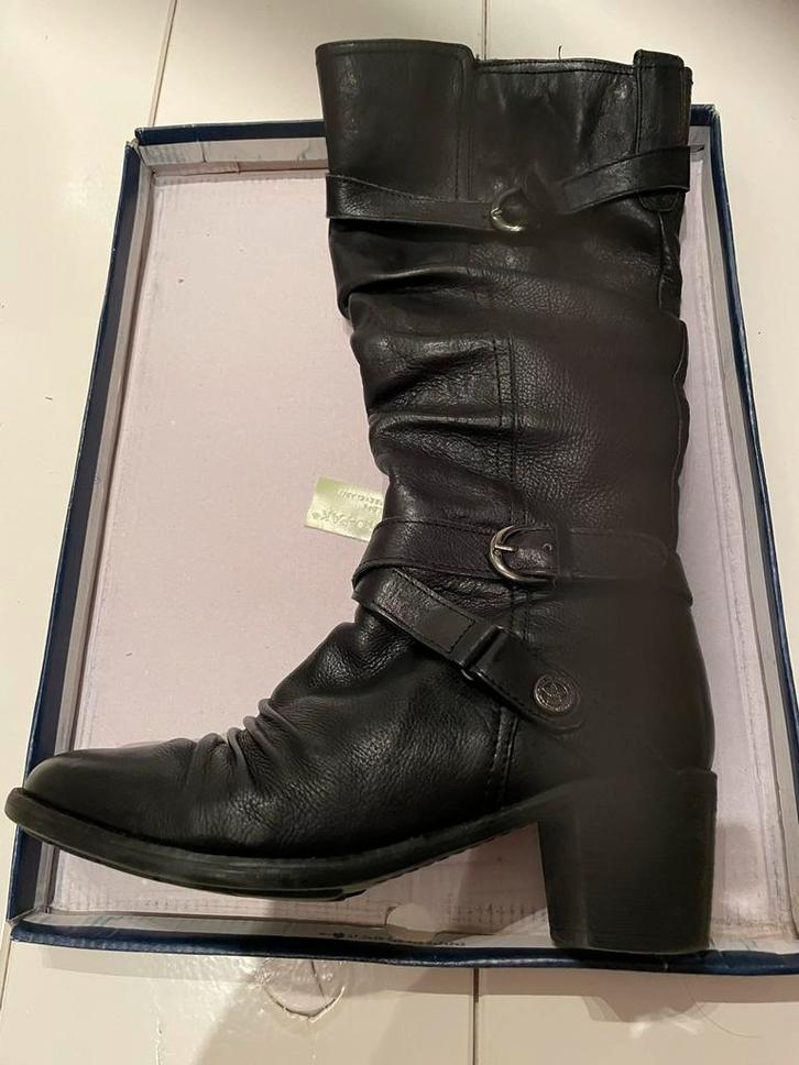 Novocento Zwarte Leren Laarzen Hak - Maat 38 mag weg t.e.a.b, Kleding | Dames, Schoenen, Zo goed als nieuw, Hoge laarzen, Zwart