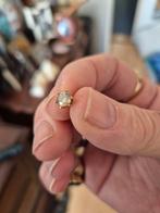 14k goud diamant oorbel, Sieraden, Tassen en Uiterlijk, Oorbellen, Ophalen of Verzenden, Goud, Goud