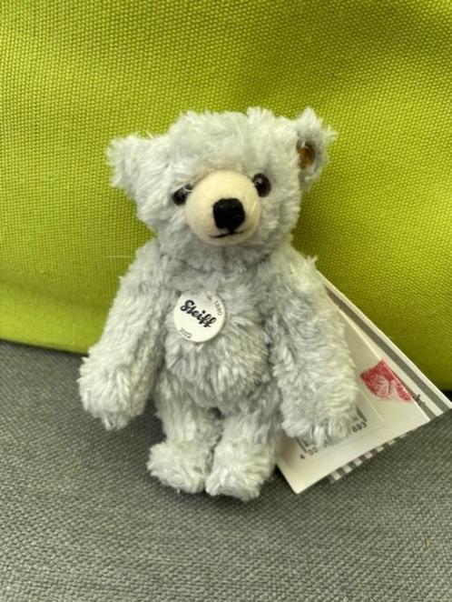 Steiff Clubbeertje 10cm, 2022 overproductie., Verzamelen, Beren en Cherished Teddies, Nieuw, Stoffen beer, Steiff, Ophalen of Verzenden
