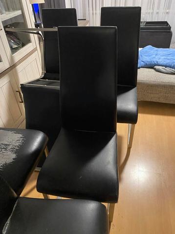 6 Zwarte Stoelen - Gratis Af te Halen!
