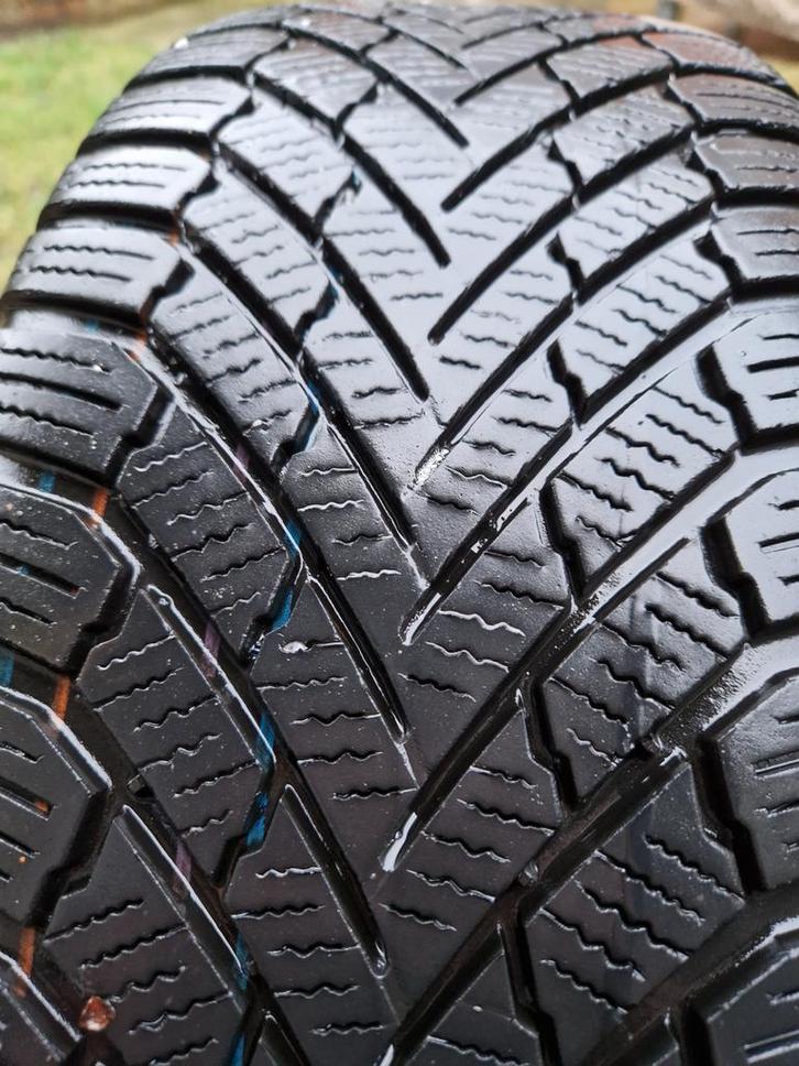 Winterbanden Set 205/55 R16 Fiat 500L, Auto diversen, Auto-accessoires, Gebruikt, Ophalen