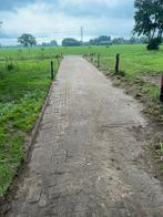 Machinaal onkruid verwijderen, Tuinonderhoud of Snoeiwerk