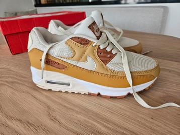 Nike Air Max 90 - Klassieker! beschikbaar voor biedingen