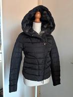 Moncler winterjas XS, Ophalen of Verzenden, Zo goed als nieuw, Maat 34 (XS) of kleiner, Zwart